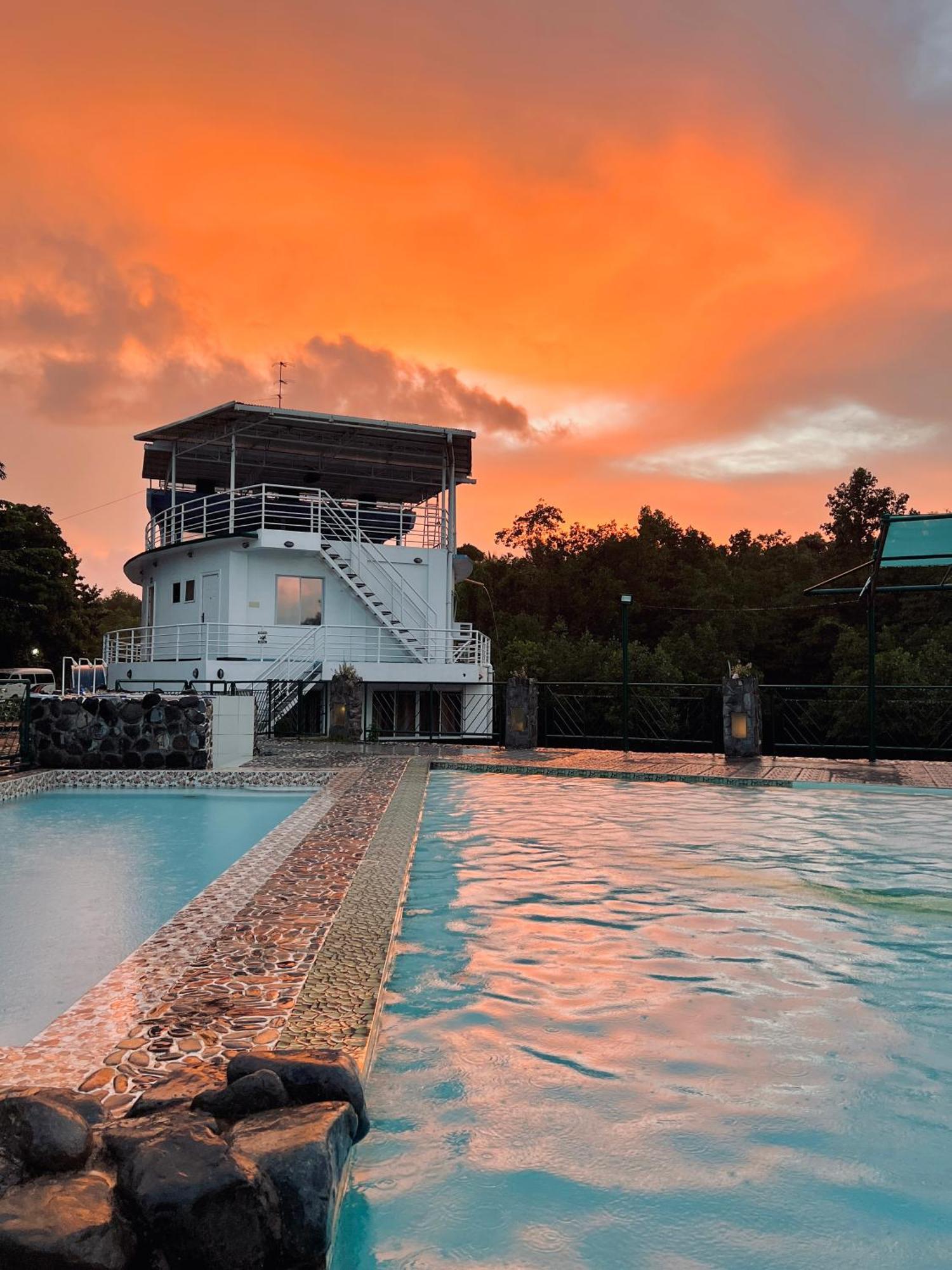 Marina Palawan Resort Puerto Princesa ภายนอก รูปภาพ